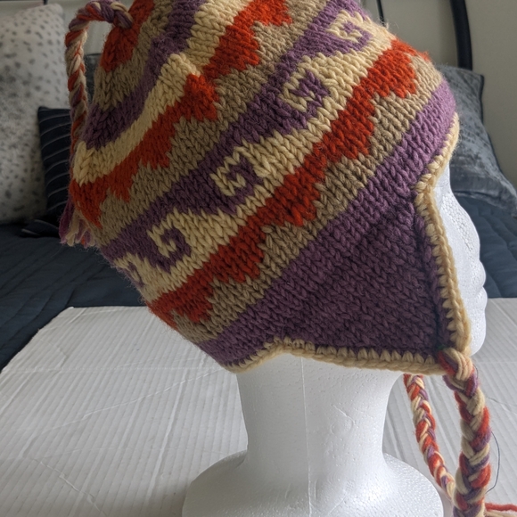 NWOT Handmade 100% Wool Knit Beanie from Nepal Colorful Size: One size - Picture 3 of 9